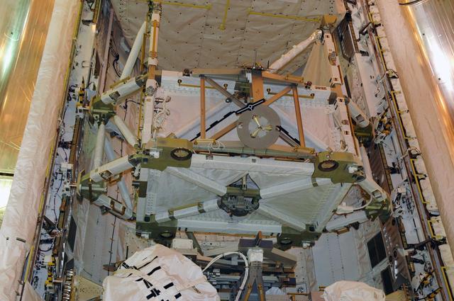 NASA image: KSC-07pd2120