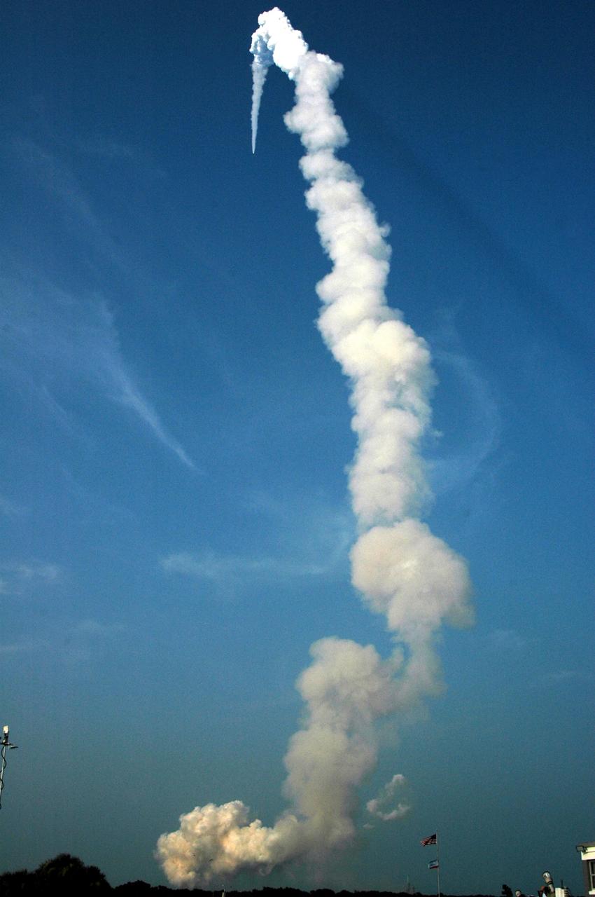 KENNEDY SPACE CENTER, FLA. --  The trail of smoke from Space Shuttle Endeavour curves as the shuttle hurtles into space on mission STS-118.   Liftoff from Launch Pad 39A was on time at 6:36 p.m. EDT.   The mission is the 22nd shuttle flight to the International Space Station. It will continue space station construction by delivering a third starboard truss segment, S5, and other payloads such as the SPACEHAB module and the external stowage platform 3.  The 11-day mission may be extended to as many as 14 depending on the test of the Station-to-Shuttle Power Transfer System that will allow the docked shuttle to draw electrical power from the station and extend its visits to the orbiting lab.  NASA/Ken Thornsley