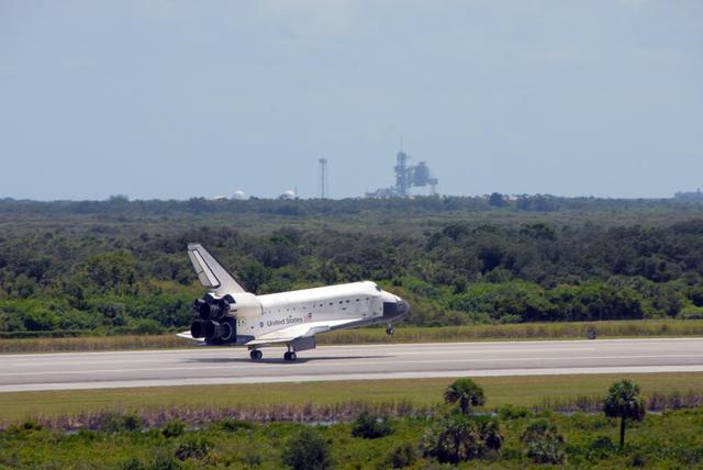 NASA image: KSC-07pd2312