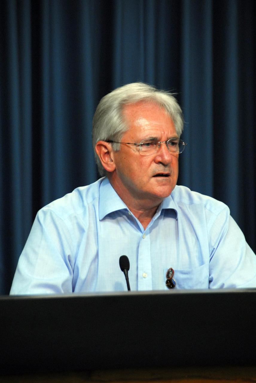 KENNEDY SPACE CENTER, FLA. -- Alan Thirkettle, the International Space Station Program Manager for ESA, the European Space Agency, participates in a news briefing on the launch readiness of space shuttle mission STS-120.  The STS-120 mission will be the 23rd shuttle flight to the International Space Station, delivering the Italian-built U.S. Node 2, called Harmony. The seven-member crew includes ESA astronaut Paolo Nespoli from Italy. The 14-day mission includes five spacewalks -- four by shuttle crew members and one by the station's Expedition 16 crew -- to install Harmony and move the P6 solar arrays to their permanent position and deploy them. Launch aboard space shuttle Discovery is planned for 11:38 a.m. EDT Oct. 23, and Discovery is scheduled to complete its mission and return home on Nov. 6.  Photo credit: NASA/George Shelton