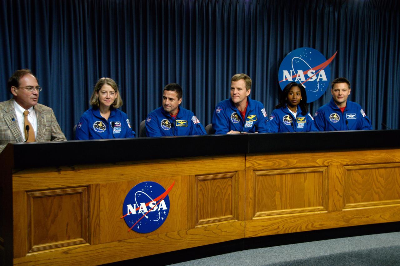KENNEDY SPACE CENTER, FLA. --   Moderator George Diller, public information officer at the NASA News Center at NASA's Kennedy Space Center, introduces the STS-120 crew after their successful landing aboard space shuttle Discovery earlier in the day.  From left are Commander Pamela Melroy, Pilot George Zamka and mission specialists Scott Parazynski, Stephanie Wilson and Doug Wheelock.  The crew completed a 15-day mission to the International Space Station with a smooth landing on Runway 33.  Main gear touchdown was 1:01:16 p.m.  Wheel stop was at 1:02:07 p.m.  Mission elapsed time was 15 days, 2 hours, 24 minutes and 2 seconds.  Mission STS-120 continued the construction of the station with the installation of the Harmony Node 2 module and the relocation of the P6 truss. Photo credit: NASA/George Shelton