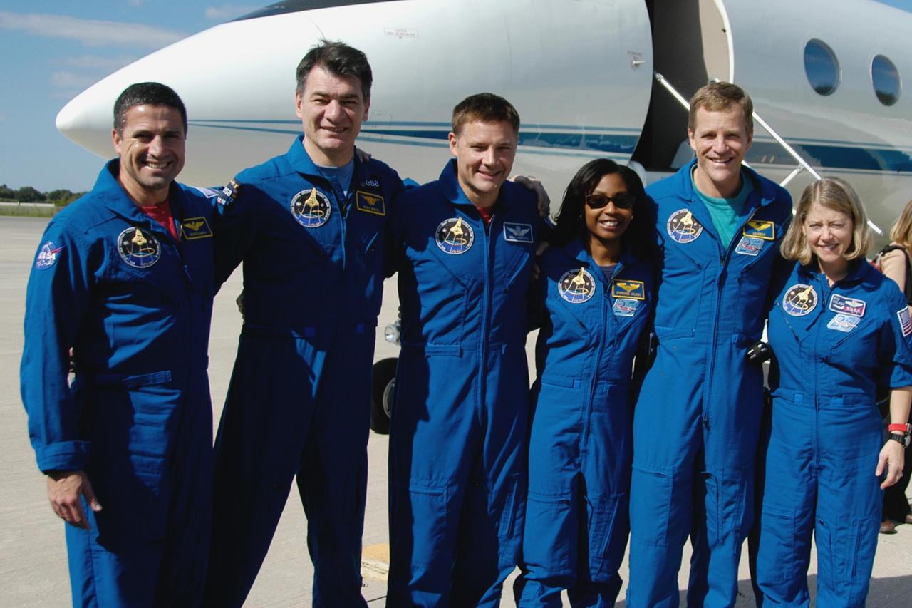 KENNEDY SPACE CENTER, FLA. --  The STS-120 crew members are ready for their return to flight to Houston.  From left are Pilot George Zamka, Mission Specialists Paolo Nespoli,  Doug Wheelock, Stephanie Wilson and Scott Parazynski, and Commander Pamela Melroy.  A welcoming ceremony for the crew is planned at NASA's Hangar 276 on the south end of Ellington Field in Texas.  On the 15-day mission, the STS-120 crew continued the construction of the station with the installation of the Harmony Node 2 module and the relocation of the P6 truss.  They landed Nov. 7 at NASA's Kennedy Space Center . Photo credit: NASA/George Shelton