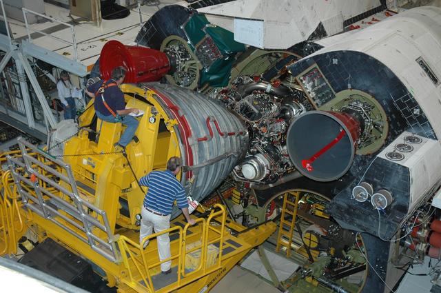 NASA image: KSC-07pd3304