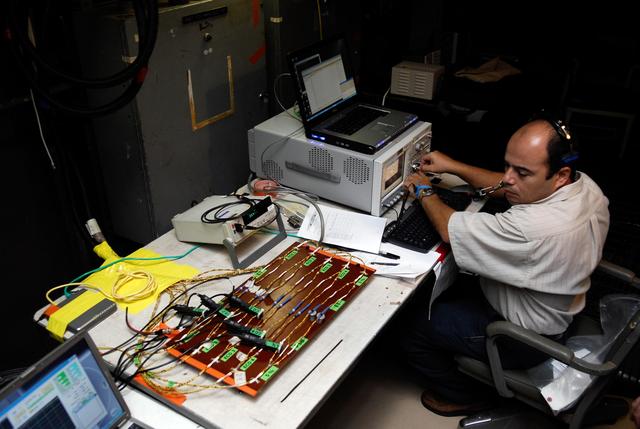 NASA image: KSC-07pd3650