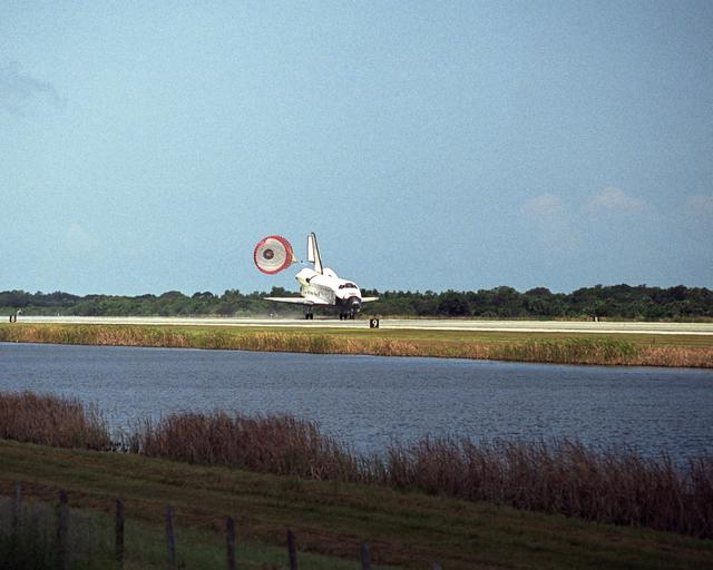 NASA image: KSC-07pp2356