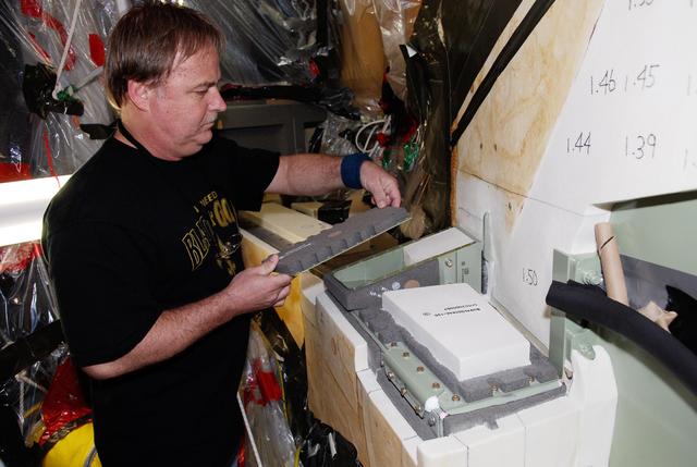 NASA image: KSC-08pd0071