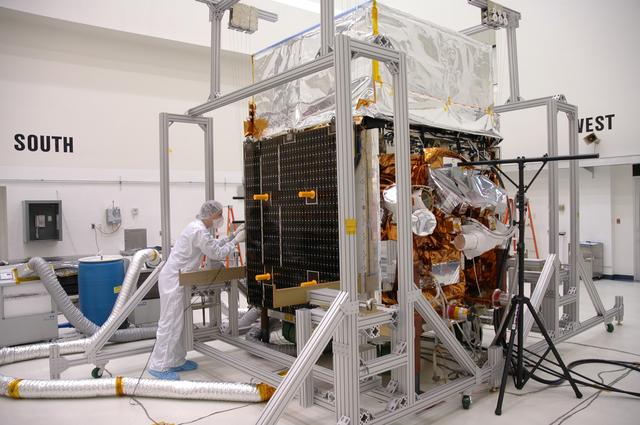 NASA image: KSC-08pd0781