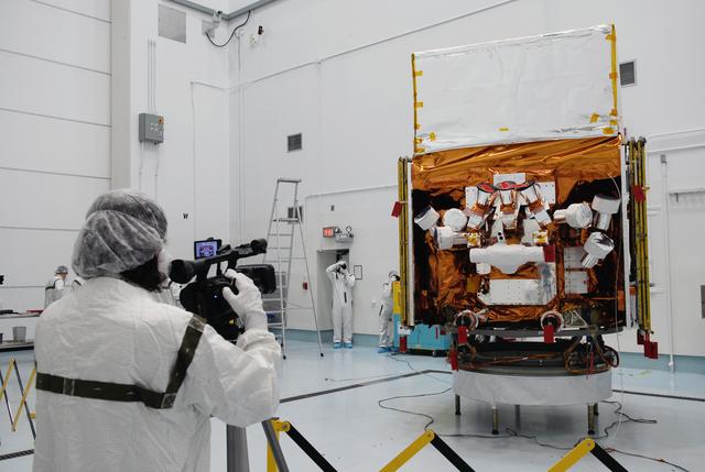 NASA image: KSC-08pd1395