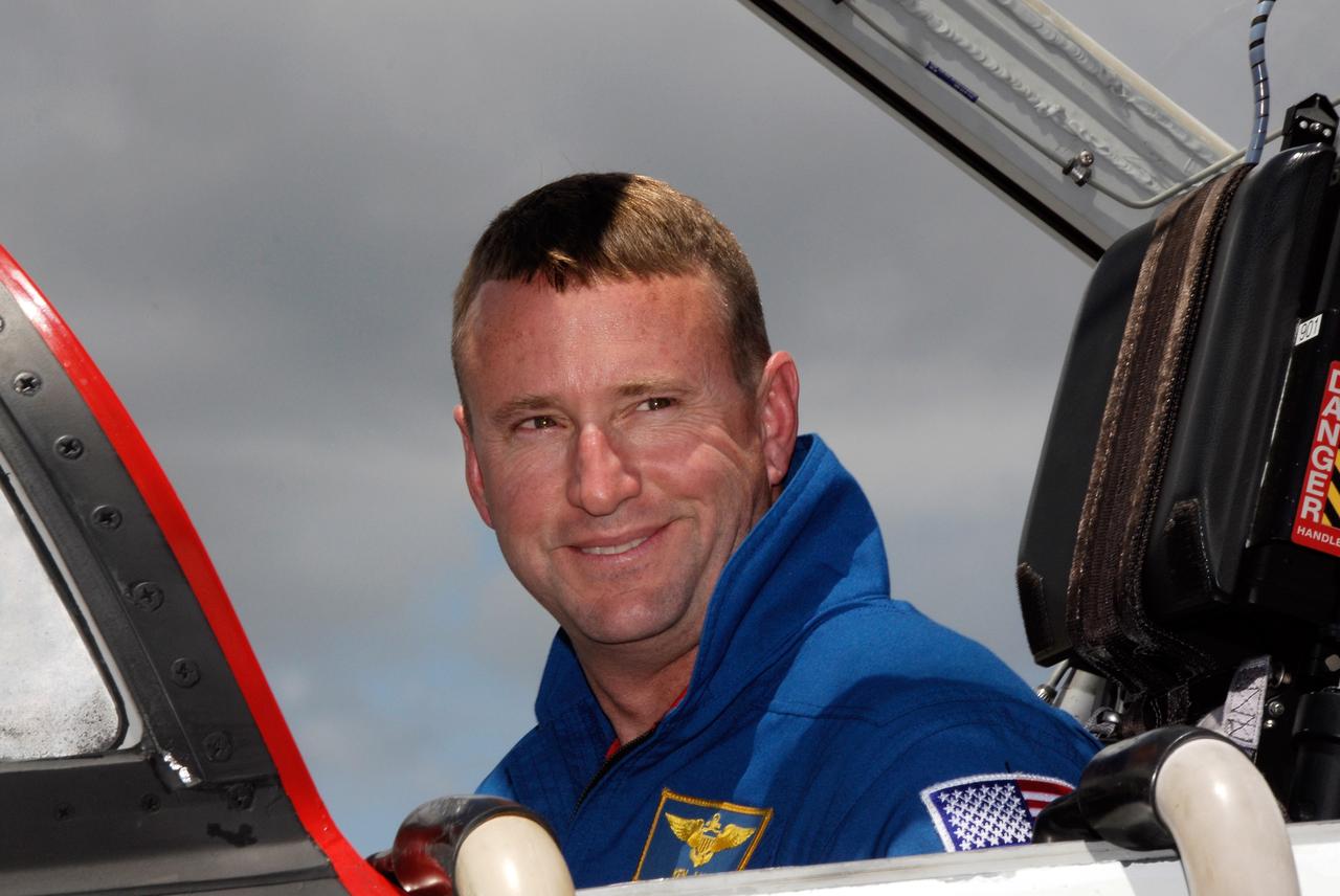 CAPE CANAVERAL, Fla. -- The crew of space shuttle Discovery's STS-124 mission arrives at the Shuttle Landing Facility at NASA's Kennedy Space Center aboard T-38 jet trainers to get ready for launch. Seen here is Pilot Ken Ham, who is making his first shuttle flight. Launch of Discovery is scheduled for 5:02 p.m. May 31. On the STS-124 mission, the crew of seven will deliver and install the Japanese Experiment Module – Pressurized Module and Japanese Remote Manipulator System. Photo credit: NASA/Kim Shiflett