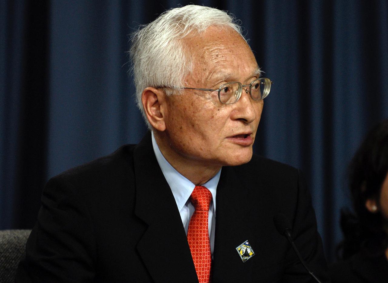 CAPE CANAVERAL, Fla. --   Japan Aerospace Exploration Agency President Dr. Keiji Tachikawa talks to the media during a news conference in NASA's News Center television studio following the successful launch of space shuttle Discovery on the STS-124 mission.  Others who participated were NASA Administrator Michael Griffin, Associate Administrator for Space Operations Bill Gerstenmaier, Director of Mission Launch Integration LeRoy Cain and Shuttle Launch Director Mike Leinbach.  The STS-124 mission is the 26th in the assembly of the space station.  It is the second of three flights launching components to complete the Japan Aerospace Exploration Agency's Kibo laboratory.  The shuttle crew will install Kibo's large Japanese Pressurized Module and its remote manipulator system, or RMS.  The 14-day flight includes three spacewalks.  Photo credit: NASAKim Shiflett