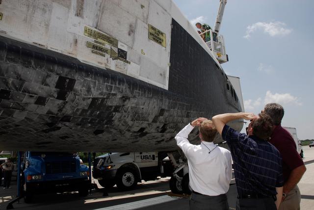 NASA image: KSC-08pd1709