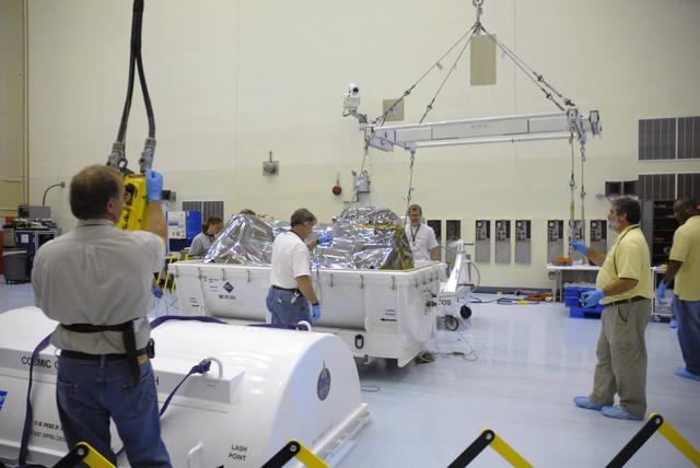 NASA image: KSC-08pd2183