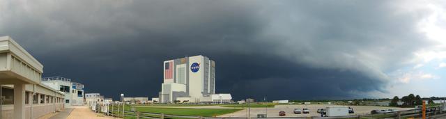 NASA image: KSC-08pd2193