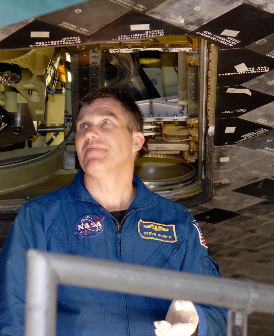 CAPE CANAVERAL, Fla. – In Orbiter Processing Facility 2 at NASA's Kennedy Space Center, members of space shuttle Endeavour's STS-126 crew participate in a crew equipment interface test, or CEIT. Shown here is Mission Specialist Steve Bowen. The CEIT provides hands-on experience with hardware and equipment slated to fly on their mission. Endeavour will deliver a multi-purpose logistics module to the International Space Station on the STS-126 mission. Launch is targeted for Nov. 10. Photo credit: NASA/Kim Shiflett