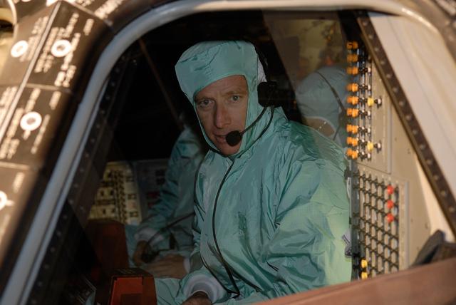 NASA image: KSC-08pd2247