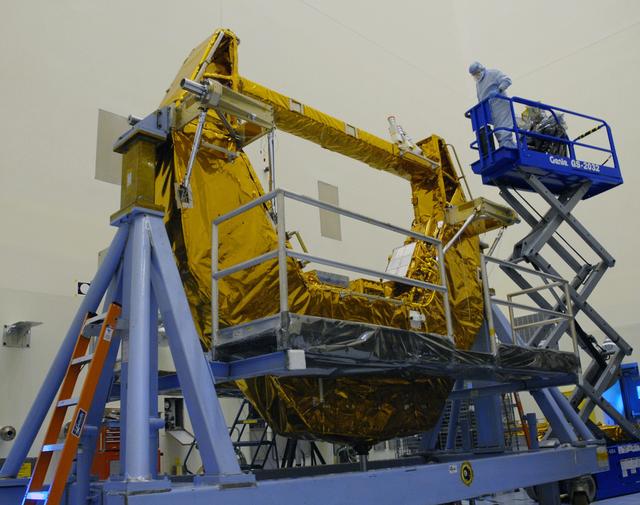 NASA image: KSC-08pd2317