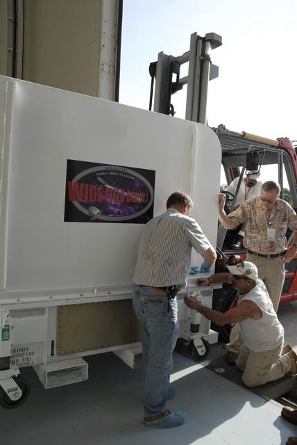 NASA image: KSC-08pd2379