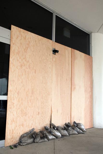 NASA image: KSC-08pd2426