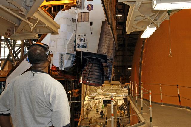 NASA image: KSC-08pd2499