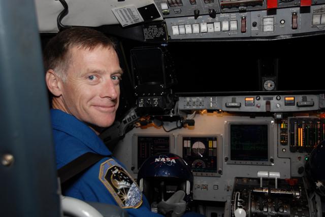 NASA image: KSC-08pd2993