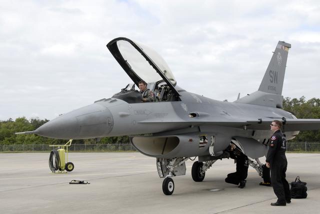 NASA image: KSC-08pd3555