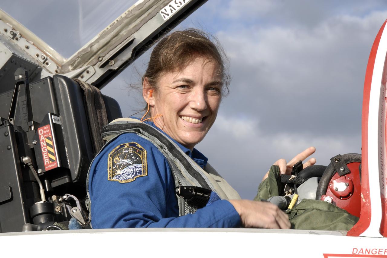 CAPE CANAVERAL, Fla. – The crew members for the STS-126 mission arrive at NASA's Kennedy Space Center in Florida to prepare for launch. Seated in the T-38 training jet is Mission Specialist Heidemarie Stefanyshyn-Piper, who will be making her second shuttle flight. STS-126 is the 124th space shuttle flight and the 27th flight to the International Space Station. The mission will feature four spacewalks and important repair work and will prepare the space station to house six crew members for long- duration missions. Liftoff is scheduled for 7:55 p.m. EST Nov. 14. Photo credit: NASA/Kim Shiflett