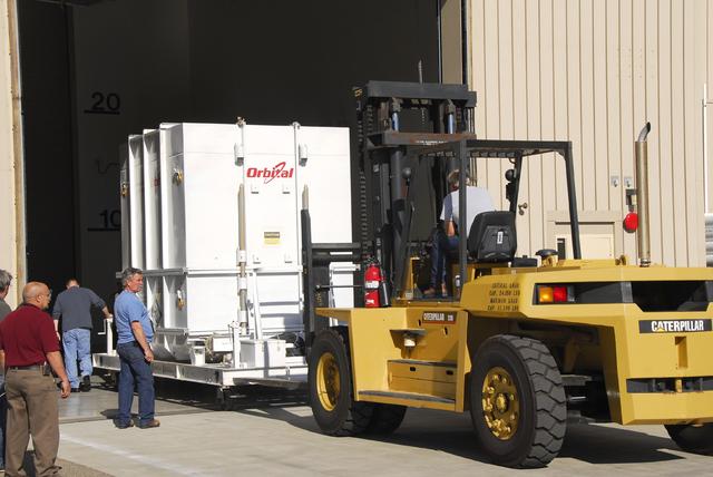 NASA image: KSC-08pd3839