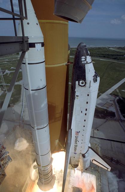 NASA image: KSC-08pp0286