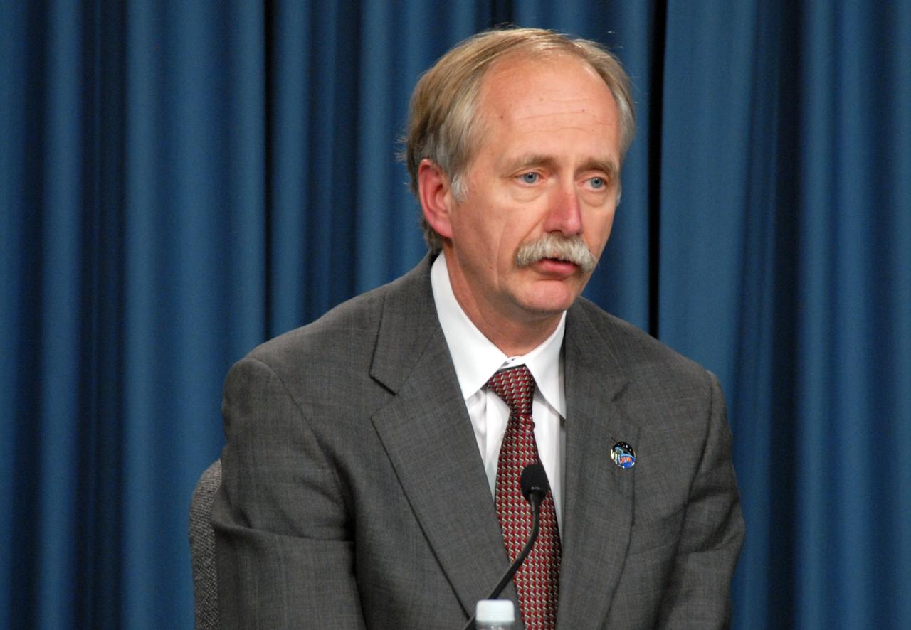 CAPE CANAVERAL, Fla. – At the flight readiness review news conference for space shuttle Discovery's STS-119 mission, Associate Administrator for Space Operations Bill Gerstenmaier talks about the review by mission managers of Discovery's readiness for flight. NASA managers decided Feb. 20 more data and possible testing are required before proceeding to launch. Engineering teams have been working to identify what caused damage to a flow control valve on shuttle Endeavour during its November 2008 flight. A new launch date has not been determined. Photo credit: NASA/Glenn Benson