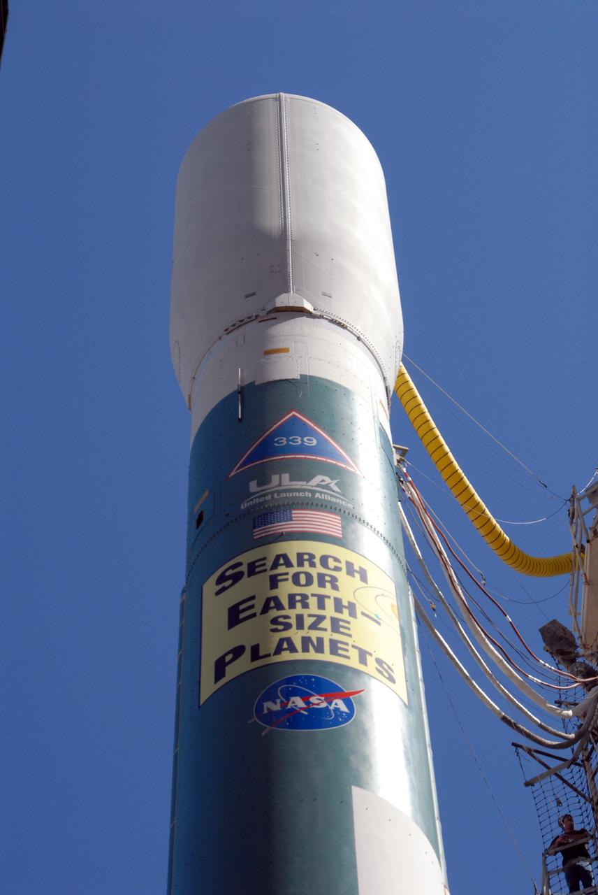 CAPE CANAVERAL, Fla. – The Delta II 7925 rocket stands ready for launch following rollback of the mobile service tower on Launch Pad 17-B at Cape Canaveral Air Force Station. Atop the rocket is NASA's Kepler spacecraft. Kepler is a spaceborne telescope designed to search the nearby region of our galaxy for Earth-size planets orbiting in the habitable zone of stars like our sun. The habitable zone is the region around a star where temperatures permit water to be liquid on a planet's surface. The challenge for Kepler is to look at a large number of stars in order to statistically estimate the total number of Earth-size planets orbiting sun-like stars in the habitable zone. Kepler will survey more than 100,000 stars in our galaxy. Photo credit: NASA/Jack Pfaller