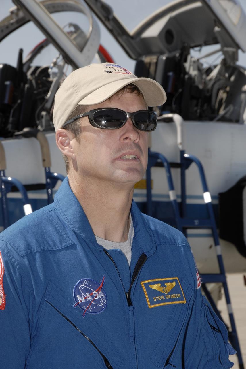 CAPE CANAVERAL, Fla. – Astronaut Steve Swanson, a mission specialist for space shuttle Discovery's STS-119 mission, arrives at NASA's Kennedy Space Center in Florida to prepare for launch. STS-119 is the 125th space shuttle flight and the 28th flight to the International Space Station. Discovery and its crew will deliver the final set of large power-generating solar array wings and integrated truss structure, S6, to the space station. The mission includes four spacewalks. Launch is scheduled for March 11 at 9:20 p.m. EDT. Photo credit: NASA/Kim Shiflett