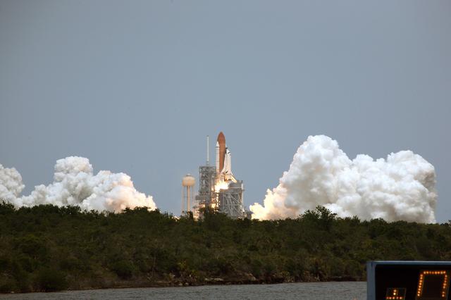 NASA image: KSC-2009-3070