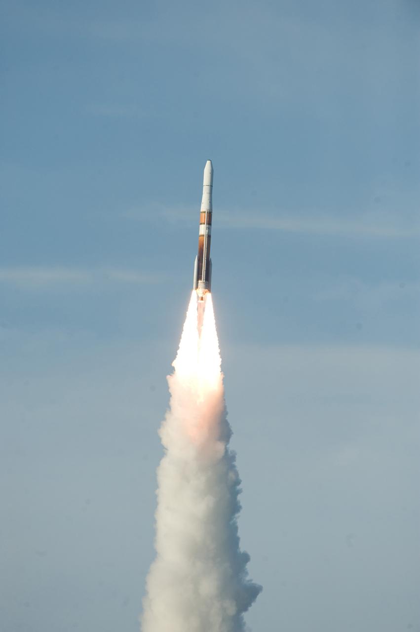 CAPE CANAVERAL, Fla. – A Delta IV rocket roars into the sky with the GOES-O satellite aboard.  Liftoff was at 6:51 p.m. EDT from Launch Complex 37 at Cape Canaveral Air Force Station in Florida. The first attempt to launch GOES-O, on June 26, was scrubbed due to thunderstorms in the vicinity of Cape Canaveral. The latest Geostationary Operational Environmental Satellite, GOES-O was developed by NASA for the National Oceanic and Atmospheric Administration, or NOAA. Each of the GOES satellites continuously provides observations of 60 percent of the Earth including the continental United States, providing weather monitoring and forecast operations as well as a continuous and reliable stream of environmental information and severe weather warnings. Once in orbit, GOES-O will be designated GOES-14, and NASA will provide on-orbit checkout and then transfer operational responsibility to NOAA.    Photo credit: NASA/Tom Farrar