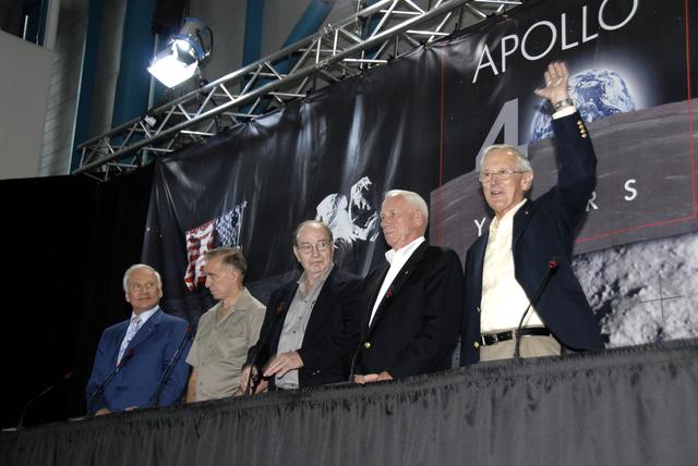 NASA image: KSC-2009-4173