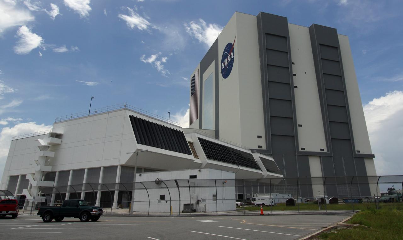 CAPE CANAVERAL, Fla. – –  The Launch Control Center (foreground) and Vehicle Assembly Building at NASA's Kennedy Space Center in Florida.  Photo credit: NASA/Jack Pfaller