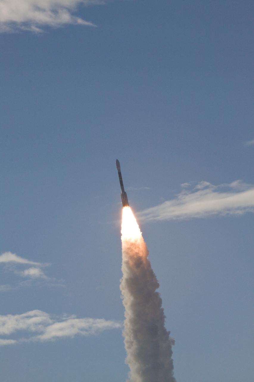 CAPE CANAVERAL, Fla. – The United Launch Alliance Delta II rocket with Space Tracking and Surveillance System - Demonstrator, or STSS-Demo, spacecraft aboard races into the sky leaving a trail of fire and smoke after liftoff from Launch Pad 17-B at Cape Canaveral Air Force Station. It was launched by NASA for the U.S. Missile Defense Agency. Launch was at 8:20:22 a.m. EDT. The STSS-Demo is a space-based sensor component of a layered Ballistic Missile Defense System designed for the overall mission of detecting, tracking and discriminating ballistic missiles. STSS is capable of tracking objects after boost phase and provides trajectory information to other sensors. Photo credit: NASA/Jack Pfaller