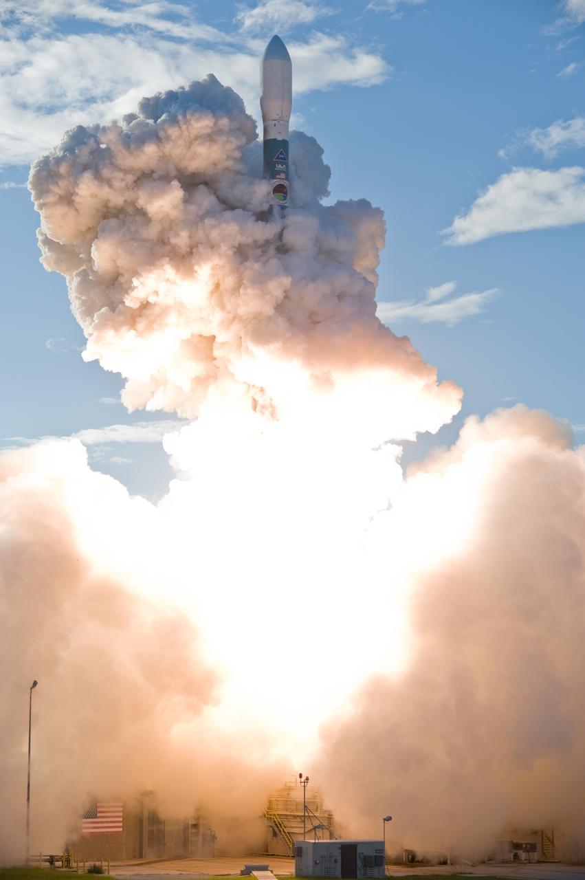 CAPE CANAVERAL, Fla. – The United Launch Alliance Delta II rocket carrying the Space Tracking and Surveillance System - Demonstrator, or STSS-Demo, spacecraft rises from a mantle of smoke as it lifts off from Launch Pad 17-B at Cape Canaveral Air Force Station.  STSS-Demo was launched at 8:20:22 a.m. EDT by NASA for the U.S. Missile Defense Agency. The STSS-Demo is a space-based sensor component of a layered Ballistic Missile Defense System designed for the overall mission of detecting, tracking and discriminating ballistic missiles. STSS is capable of tracking objects after boost phase and provides trajectory information to other sensors. Photo credit: NASA/Sandra Joseph- Kevin O'Connell