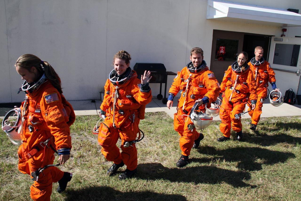 CAPE CANAVERAL, Fla. –  At NASA's Kennedy Space Center in Florida, volunteers portraying astronauts are taking part in a Mode II-IV exercise that allows teams to practice an emergency response at Launch Pad 39A, including helicopter evacuation to local hospitals.   The exercise involves NASA fire rescue personnel, volunteers portraying astronauts with simulated injuries, helicopters and personnel from the Air Force’s 920th Rescue Wing and medical trauma teams at three central Florida hospitals. The Space Shuttle Program and U.S. Air Force are conducting the emergency simulation. Photo credit:  NASA/Troy Cryder