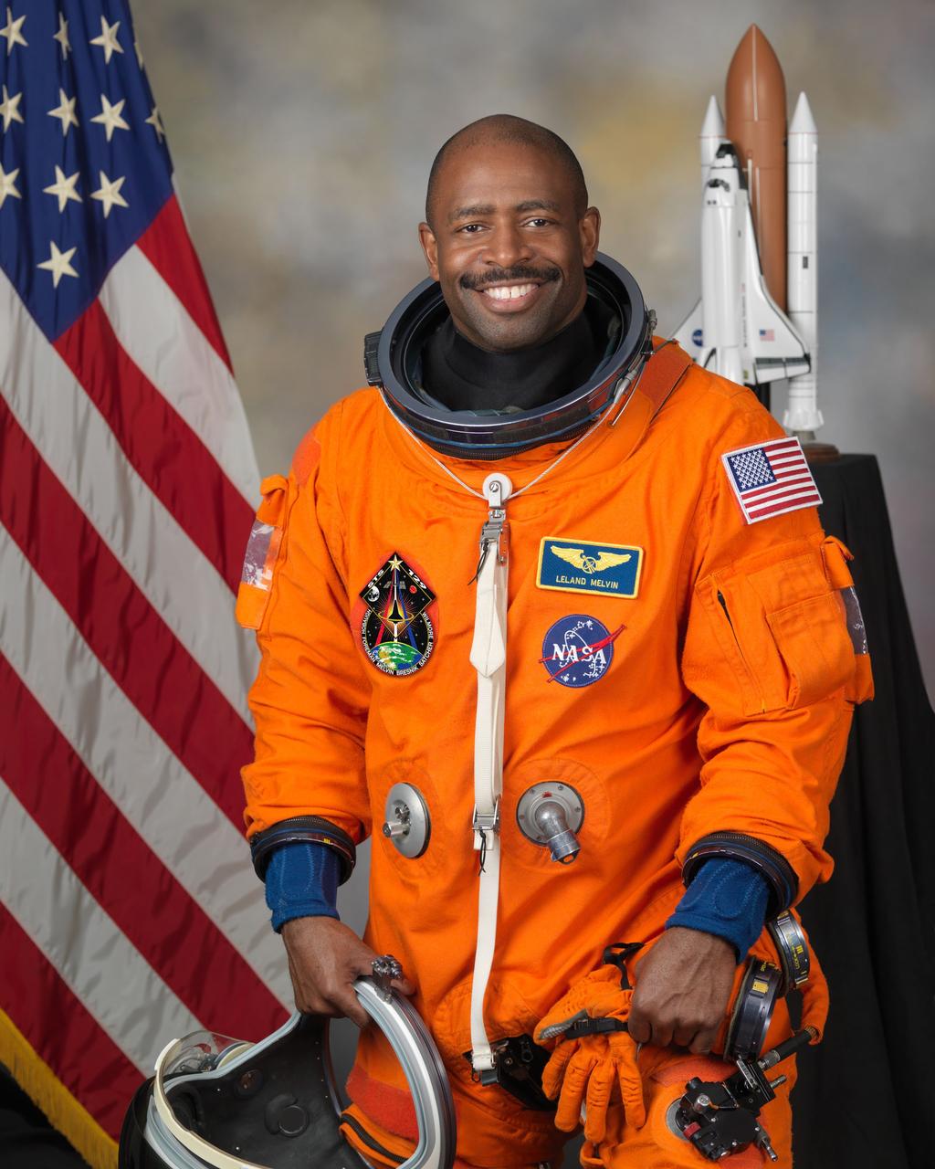 JOHNSON SPACE CENTER, Houston - JSC2009-E-208989 -- Astronaut Leland D. Melvin, mission specialist
