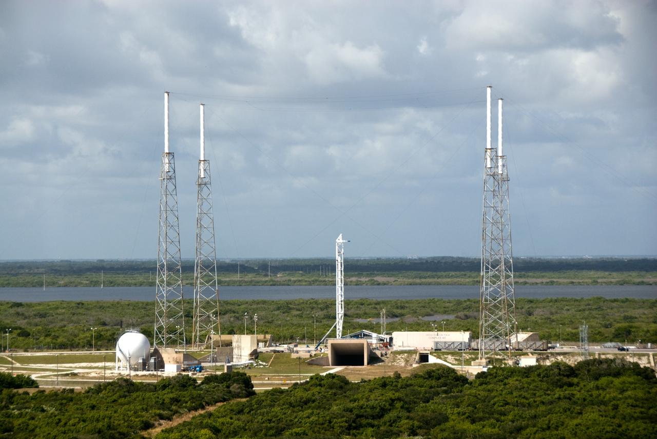 CAPE CANAVERAL, Fla. – An aerial view of Space Launch Complex 40 on Cape Canaveral Air Force Station. The pad will be used to support the new Falcon rockets to be launched by Space Exploration Technologies, known as SpaceX. Photo credit: NASA/Kim Shiflett