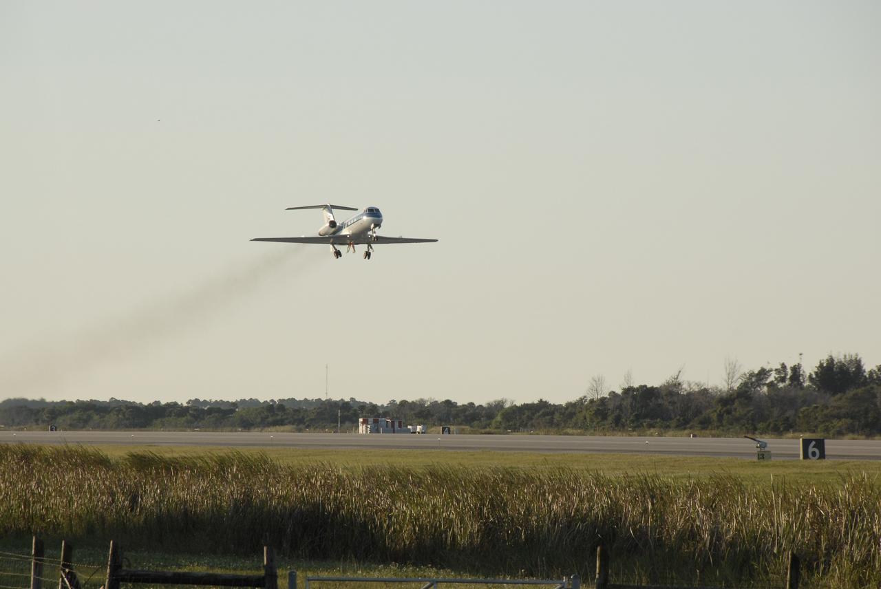 CAPE CANAVERAL, Fla. - At the Shuttle Landing Facility at NASA's Kennedy Space Center in Florida, STS-129 Commander Charles O. Hobaugh and Pilot Barry E. Wilmore practice touch-and-go landings in a Shuttle Training Aircraft in preparation for space shuttle Atlantis' STS-129 mission. The Shuttle Training Aircraft is a Gulfstream II jet, modified to handle like the space shuttle. On STS-129, the crew will deliver to the International Space Station two spare gyroscopes, two nitrogen tank assemblies, two pump modules, an ammonia tank assembly and a spare latching end effector for the station's robotic arm. Launch is set for Nov. 16. For information on the STS-129 mission objectives and crew, visit http://www.nasa.gov/mission_pages/shuttle/shuttlemissions/sts129/index.html. Photo credit: NASA/Kim Shiflett