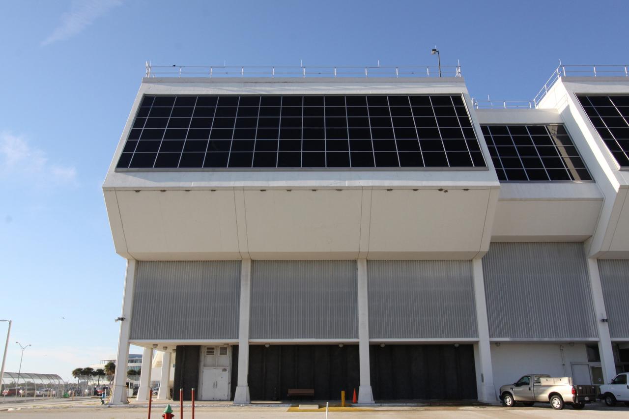 CAPE CANAVERAL, Fla. – The Launch Control Center at NASA's Kennedy Space Center in Florida is ready to support NASA's 21st century space program. The louvered windows installed during the Apollo era have been replaced with new, hurricane-rated window systems in the four firing rooms and vestibule areas between the firing rooms. To avoid operational impacts and protect the firing rooms from the elements, the new windows were installed on the outside of the original windows, enclosing the space formerly occupied by the louvers until the new windows were leak tested. Photo credit: NASA/Jack Pfaller
