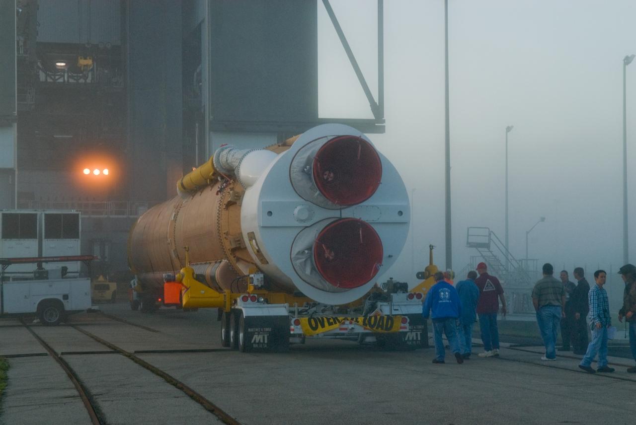 CAPE CANAVERAL, Fla. – Workers prepare to hoist the Atlas V rocket scheduled to launch NASA's Solar Dynamics Observatory, or SDO, into the Vertical Integration Facility at Launch Complex 41 on Cape Canaveral Air Force Station in Florida.    SDO is the first space weather research network mission in NASA's Living With a Star Program. The spacecraft's long-term measurements will give solar scientists in-depth information about changes in the sun's magnetic field and insight into how they affect Earth. Liftoff on the United Launch Alliance Atlas V is scheduled for Feb. 3, 2010. For information on SDO, visit http://www.nasa.gov/sdo.  Photo credit: NASA/Glenn Benson