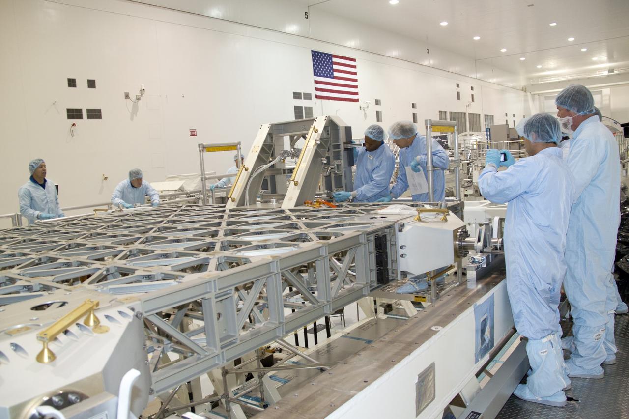CAPE CANAVERAL, Fla. -- In the Space Station Processing Facility at NASA's Kennedy Space Center in Florida, space shuttle Discovery's STS-133 crew members are participating in the Payload Crew Equipment Interface Test, or CEIT. During this phase of CEIT the astronauts have an opportunity to inspect and handle the payload they'll be delivering to the International Space Station. Discovery is targeted to launch at 4:40 p.m. EDT Nov. 1. For more information visit www.nasa.gov/shuttle. Photo credit: NASA/Jack Pfaller