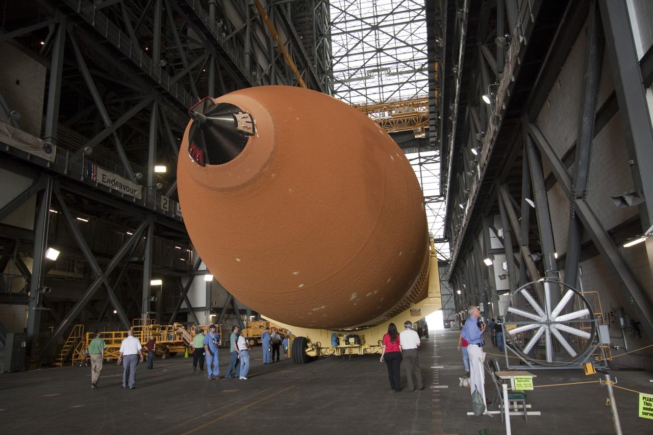 CAPE CANAVERAL, Fla. -- The Space Shuttle Program's last external fuel tank, ET-122, has been moved inside the Vehicle Assembly Building at NASA's Kennedy Space Center in Florida. The tank traveled 900 miles by sea from NASA's Michoud Assembly Facility in New Orleans to Kennedy's Turn Basin aboard the Pegasus Barge. The tank eventually will be attached to space shuttle Endeavour for the STS-134 mission to the International Space Station. STS-134, targeted to launch in Feb. 2011, currently is scheduled to be the last mission in the shuttle program.           The tank, which is the largest element of the space shuttle stack, was damaged during Hurricane Katrina in August 2005 and restored to flight configuration by Lockheed Martin Space Systems Company employees. Photo credit: NASA/Jack Pfaller