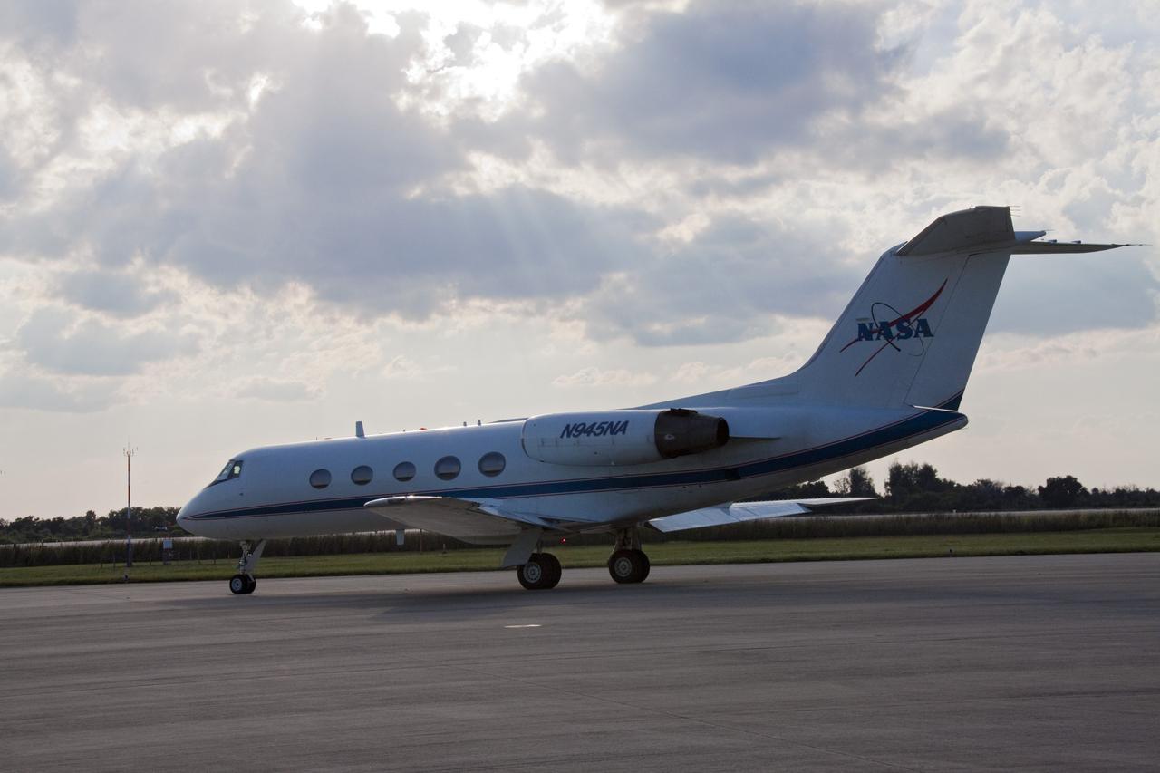 CAPE CANAVERAL, Fla. -- A Shuttle Training Aircraft (STA) is ready for flight on the Shuttle Landing Facility runway at NASA's Kennedy Space Center in Florida. STS-133 Commander Steve Lindsey and Pilot Eric Boe will fly the modified Gulfstream II business jets to mimic the shuttle's handling during the final phase of landing. Practice landings are part of the Terminal Countdown Demonstration Test (TCDT), which provides each shuttle crew and launch team an opportunity to participate in various simulated activities, including equipment familiarization and emergency training at the launch pad.    Space shuttle Discovery and its STS-133 crew will deliver the Permanent Multipurpose Module, packed with supplies and critical spare parts, as well as Robonaut 2, the dexterous humanoid astronaut helper, to the International Space Station. Launch is targeted for Nov. 1 at 4:40 p.m. For more information on the STS-133 mission, visit www.nasa.gov/mission_pages/shuttle/shuttlemissions/sts133/. Photo credit: NASA/Jack Pfaller