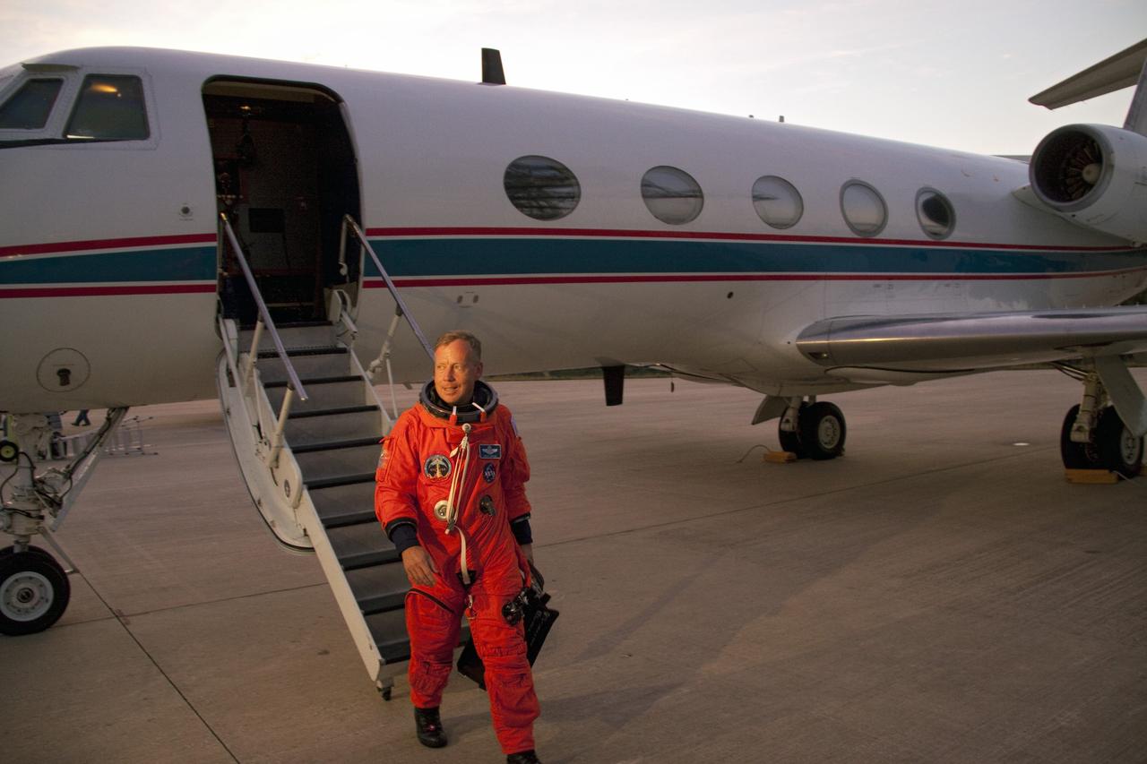 CAPE CANAVERAL, Fla. -- STS-133 Commander Steve Lindsey returns his Shuttle Training Aircraft (STA) to the Shuttle Landing Facility runway at NASA's Kennedy Space Center in Florida. He and Pilot Eric Boe flew the modified Gulfstream II business jets to mimic the shuttle's handling during the final phase of landing. Practice landings are part of the Terminal Countdown Demonstration Test (TCDT), which provides each shuttle crew and launch team an opportunity to participate in various simulated activities, including equipment familiarization and emergency training at the launch pad.    Space shuttle Discovery and its STS-133 crew will deliver the Permanent Multipurpose Module, packed with supplies and critical spare parts, as well as Robonaut 2, the dexterous humanoid astronaut helper, to the International Space Station. Launch is targeted for Nov. 1 at 4:40 p.m. For more information on the STS-133 mission, visit www.nasa.gov/mission_pages/shuttle/shuttlemissions/sts133/. Photo credit: NASA/Jack Pfaller