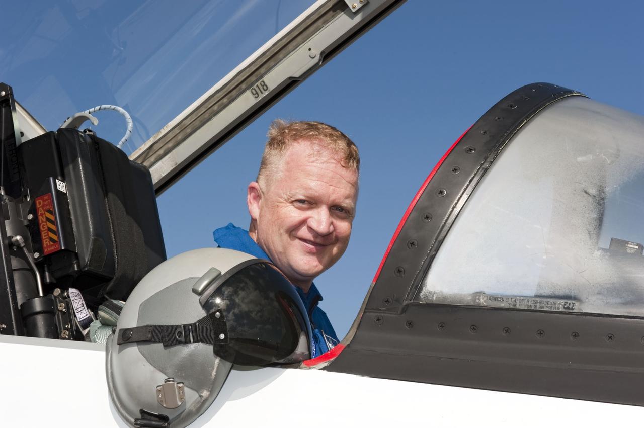 CAPE CANAVERAL, Fla. -- At NASA's Kennedy Space Center in Florida, space shuttle Discovery's STS-133 Pilot Eric Boe arrives on the Shuttle Landing Facility runway aboard a T-38 training jet. In the days leading up to their launch to the International Space Station, Boe and his crew members will check the fit of their launch-and-entry suits, review launch-day procedures, receive weather briefings and remain medically quarantined to prevent sickness.    Scheduled to lift off Nov. 1 at 4:40 p.m., Discovery and crew will deliver the Permanent Multipurpose Module, packed with supplies and critical spare parts, as well as Robonaut 2, the dexterous humanoid astronaut helper, to the orbiting outpost. For more information on the STS-133 mission, visit www.nasa.gov/mission_pages/shuttle/shuttlemissions/sts133/. Photo credit: NASA/Kim Shiflett