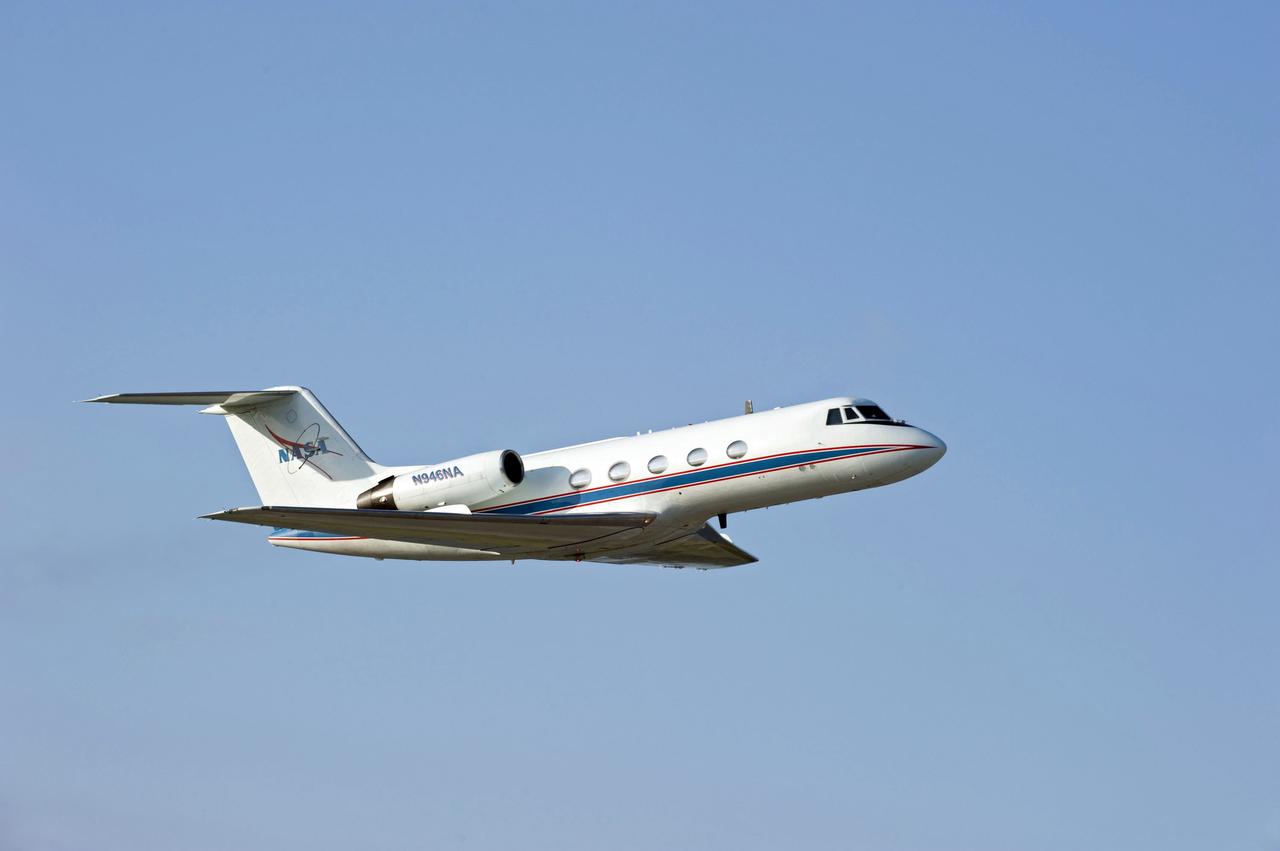 CANAVERAL, Fla. -- At NASA's Kennedy Space Center in Florida, STS-133 Pilot Eric Boe guides the Shuttle Training Aircraft (STA) in touch-and-go landings over the Shuttle Landing Facility runway. The Gulfstream II business jet is modified to mimic the shuttle's handling during the final phase of landing.         Space shuttle Discovery's crew members are at Kennedy for their upcoming launch to the International Space Station. In the days leading up to lift off, they will check the fit of their spacesuits, review launch-day procedures, receive weather briefings and remain medically quarantined to prevent sickness. STS-133 will deliver the Permanent Multipurpose Module, packed with supplies and critical spare parts, as well as Robonaut 2, the dexterous humanoid astronaut helper, to the orbiting outpost. For more information on the STS-133 mission, visit www.nasa.gov/mission_pages/shuttle/shuttlemissions/sts133/. Photo credit: NASA/Kim Shiflett