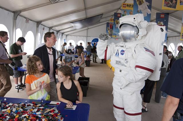 NASA image: KSC-2010-5443